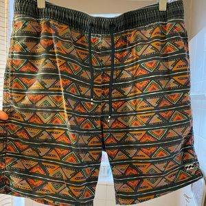 Billabong laybacks boardshorts men’s M